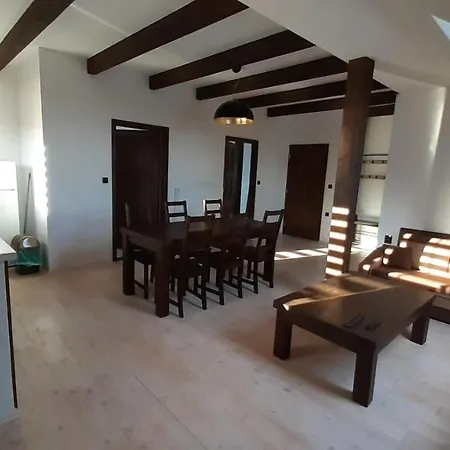 아파트 Nad Hristem 441